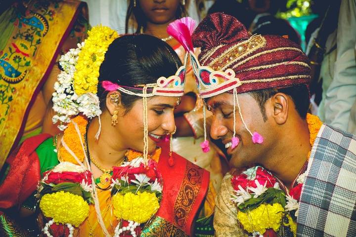 Modern vs Traditional Wedding Trends | Indian Wedding Guide